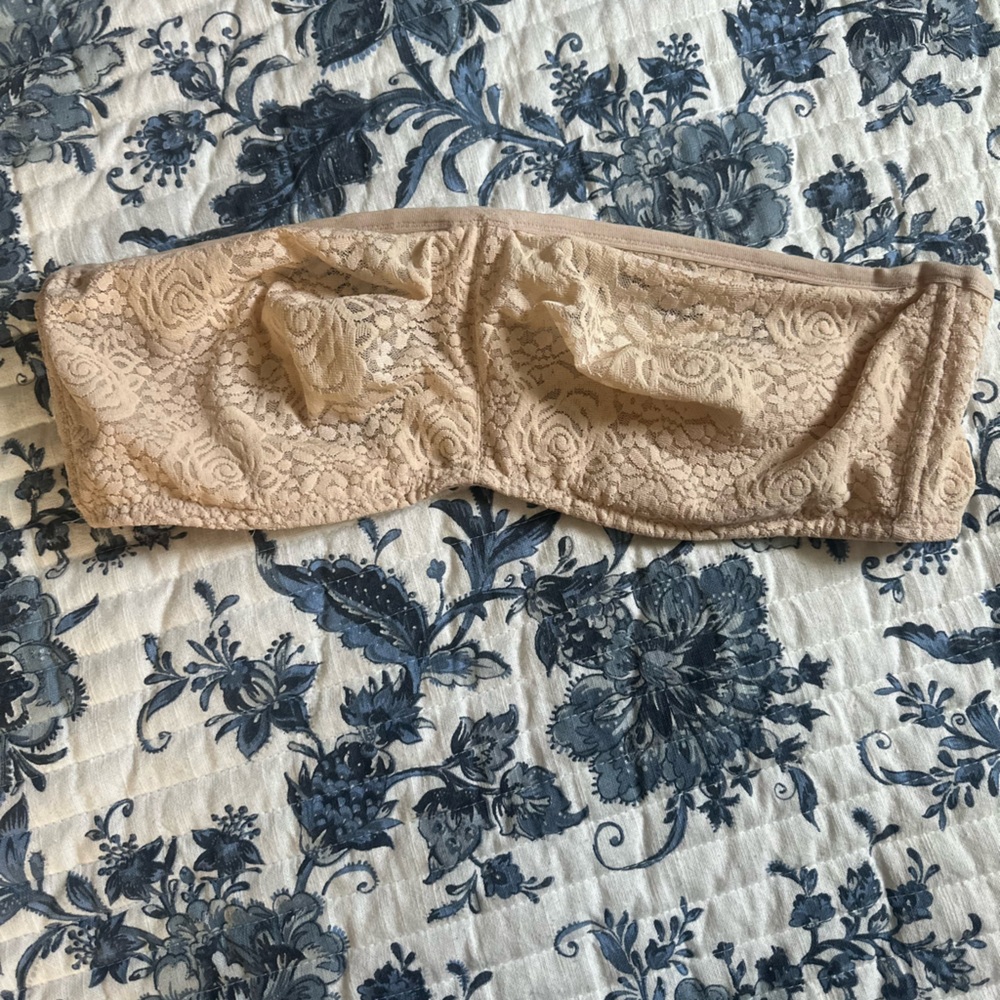 Wacoal lace strapless bra
